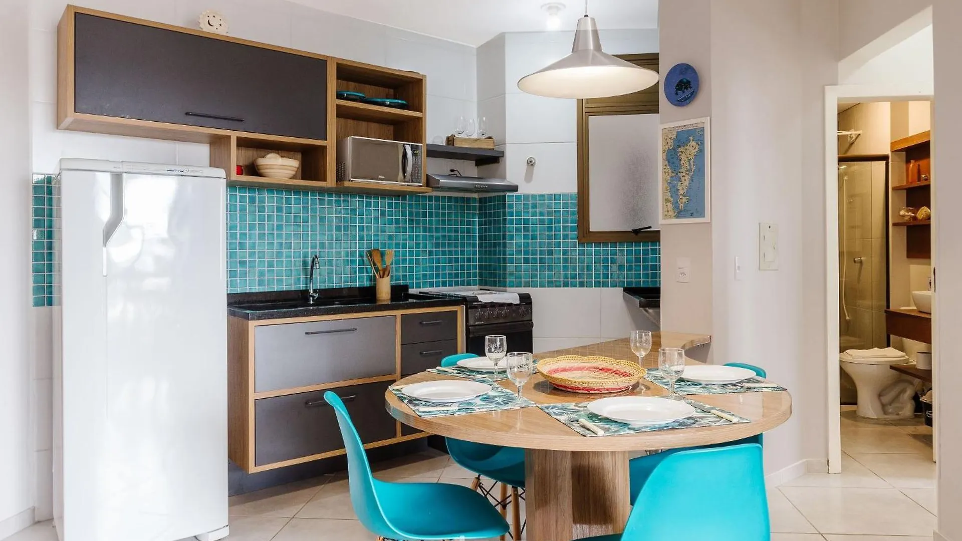 Apto Com Varanda E Vista Mar Em Floripa | Gvm133 Florianopolis Apartment